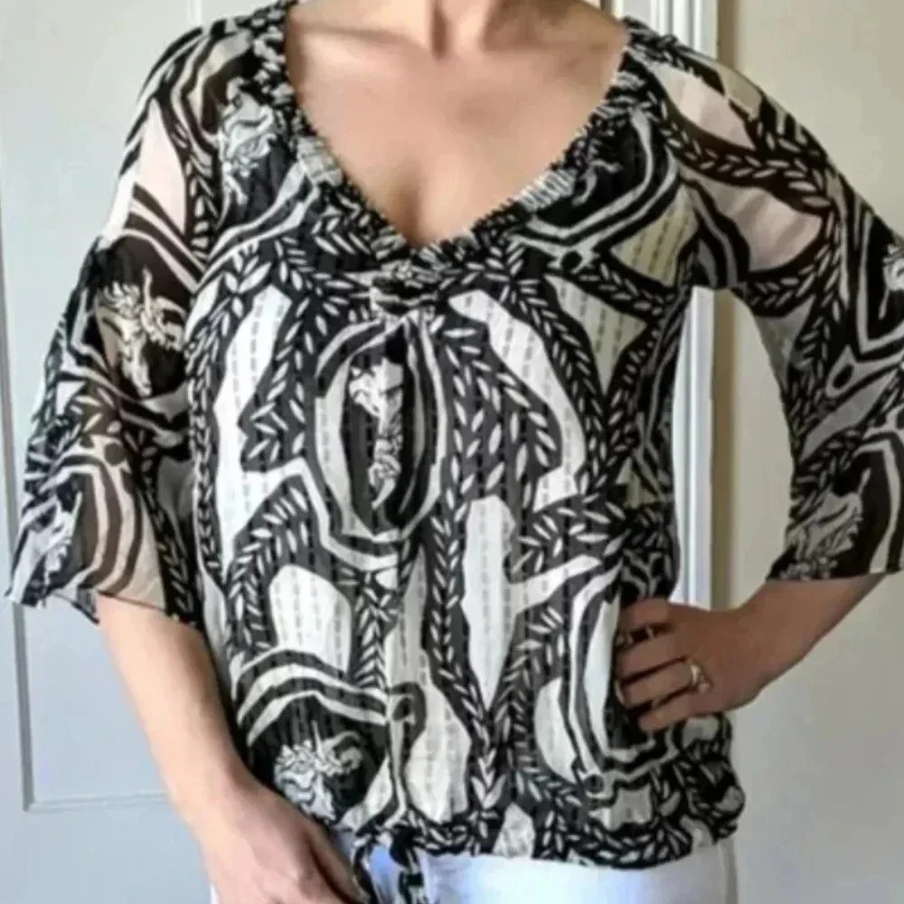 Diane Von Furstenberg DVF Womens Size 4 "Chiara" Toile Printed Silk Blouse Top